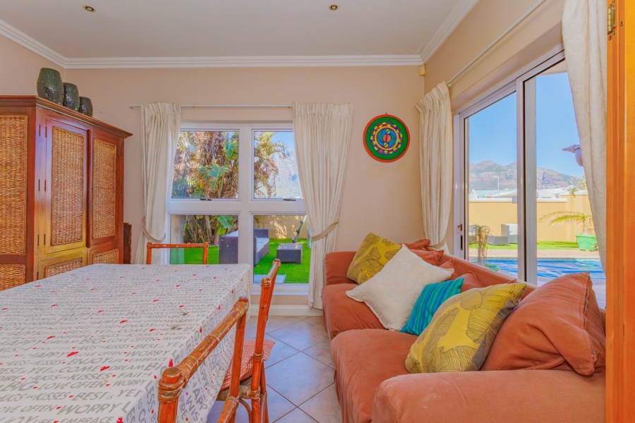 To Let 3 Bedroom Property for Rent in Northshore Western Cape